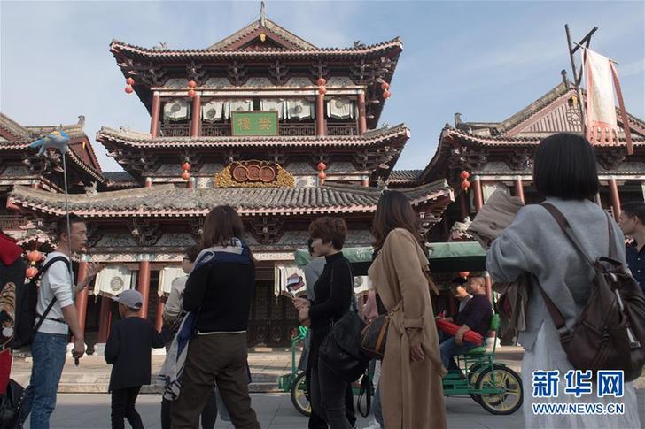 （慶祝改革開放40周年基層行·鄉鎮篇·圖文互動）（2）橫店40年：“橫空出世”光影間