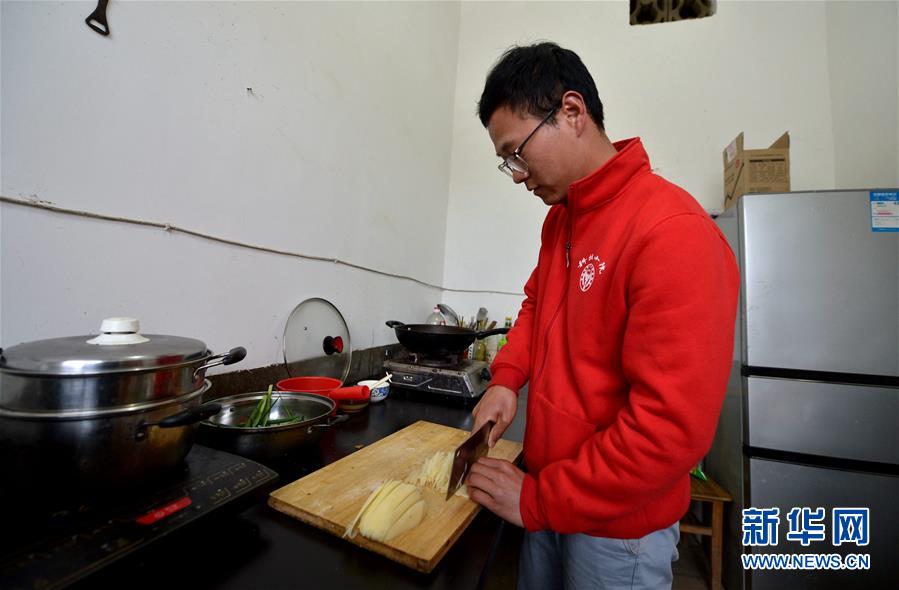 （愛國情 奮斗者·圖文互動）（4） “解民生之多艱，育天下之英才”——中國農大師生扎根田野書寫奉獻之歌