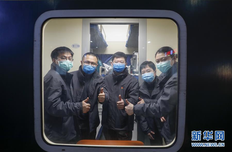 （聚焦疫情防控·對口支援19省份在奮戰·圖文互動）（1）“當我們摘下口罩，看到彼此勝利的微笑”——重慶對口支援孝感市抗擊疫情紀實