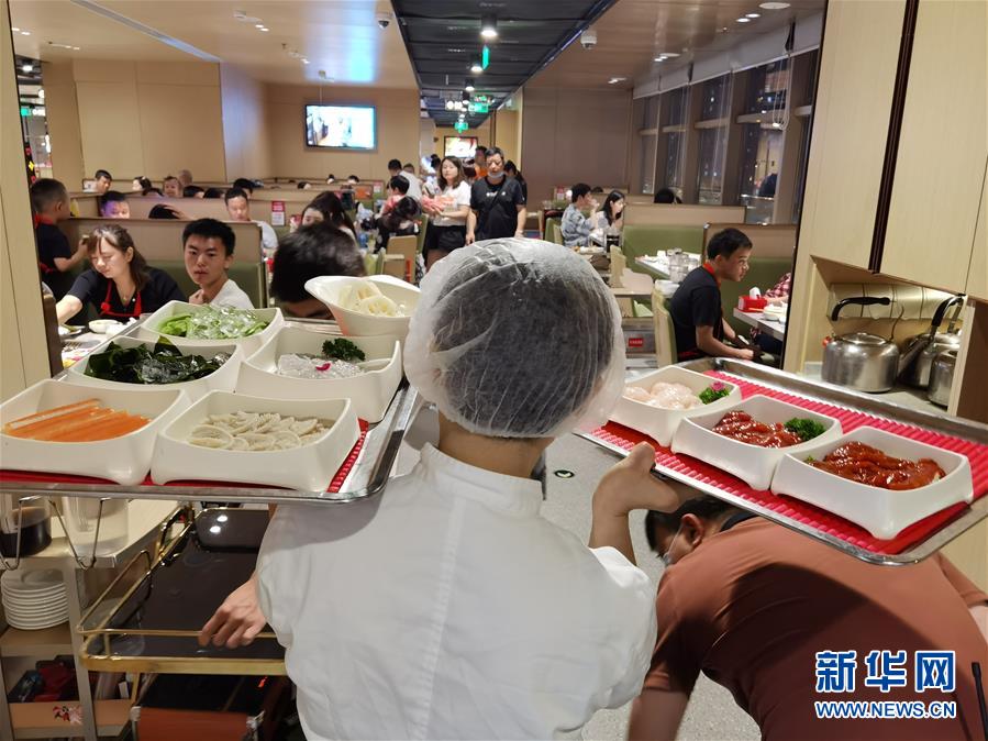 （在習近平新時代中國特色社會主義思想指引下——新時代新作為新篇章·習近平總書記關切事·圖文互動）（2）珍惜盤中餐，狠剎浪費風——各地積極行動堅決制止餐飲浪費