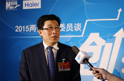 “面對這種新型的、農業轉型的項目，政府各級部門也都在研究怎么落實，還有很多細節上的問題。”